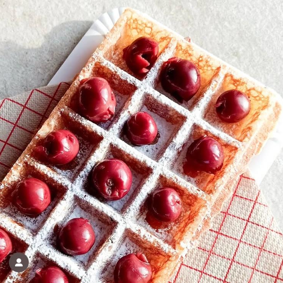 wafel met krieken ijs rené de haan